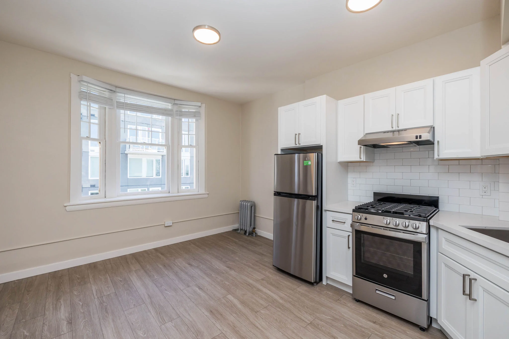 1651 Market photo 2