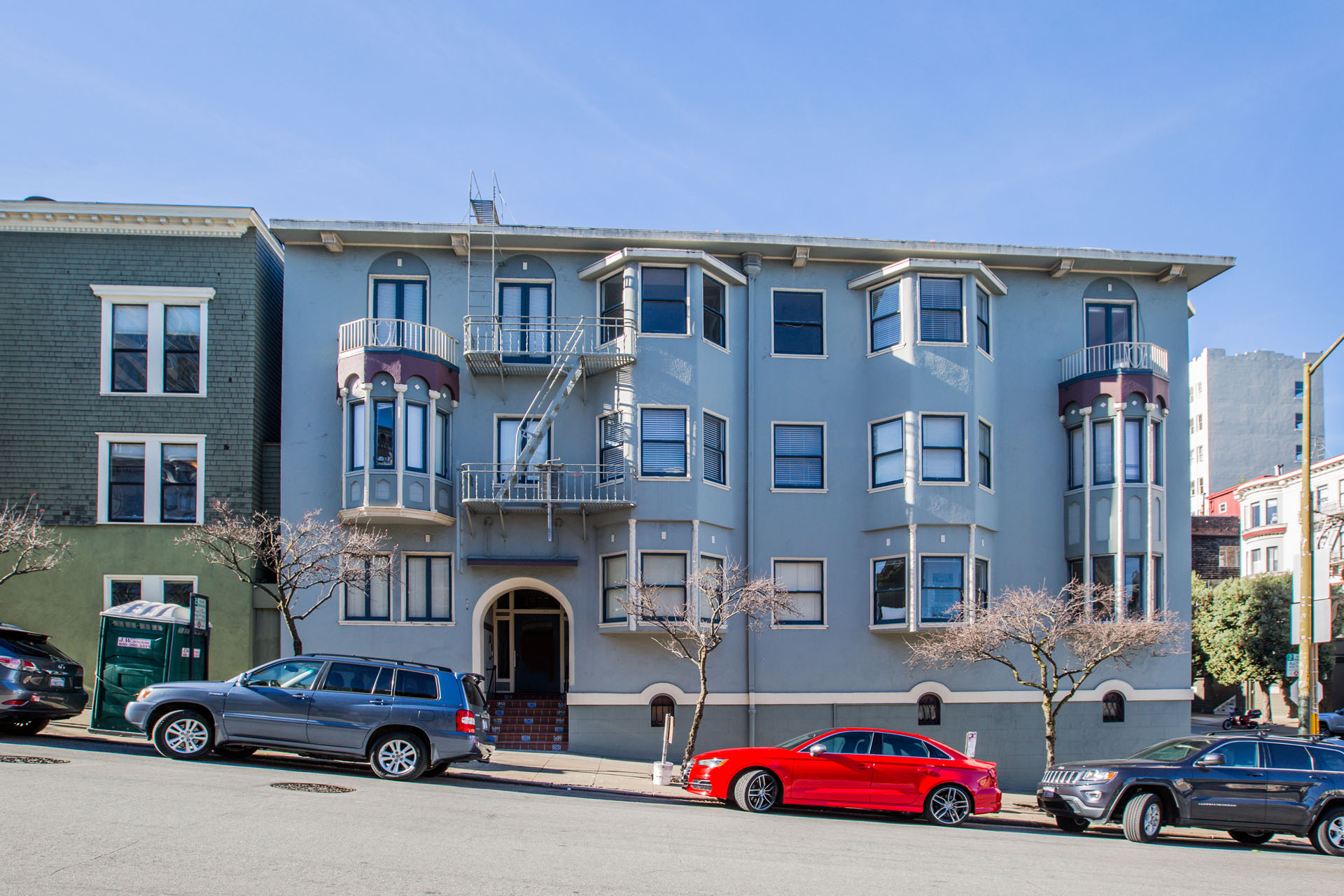 1955 LEAVENWORTH Apartments