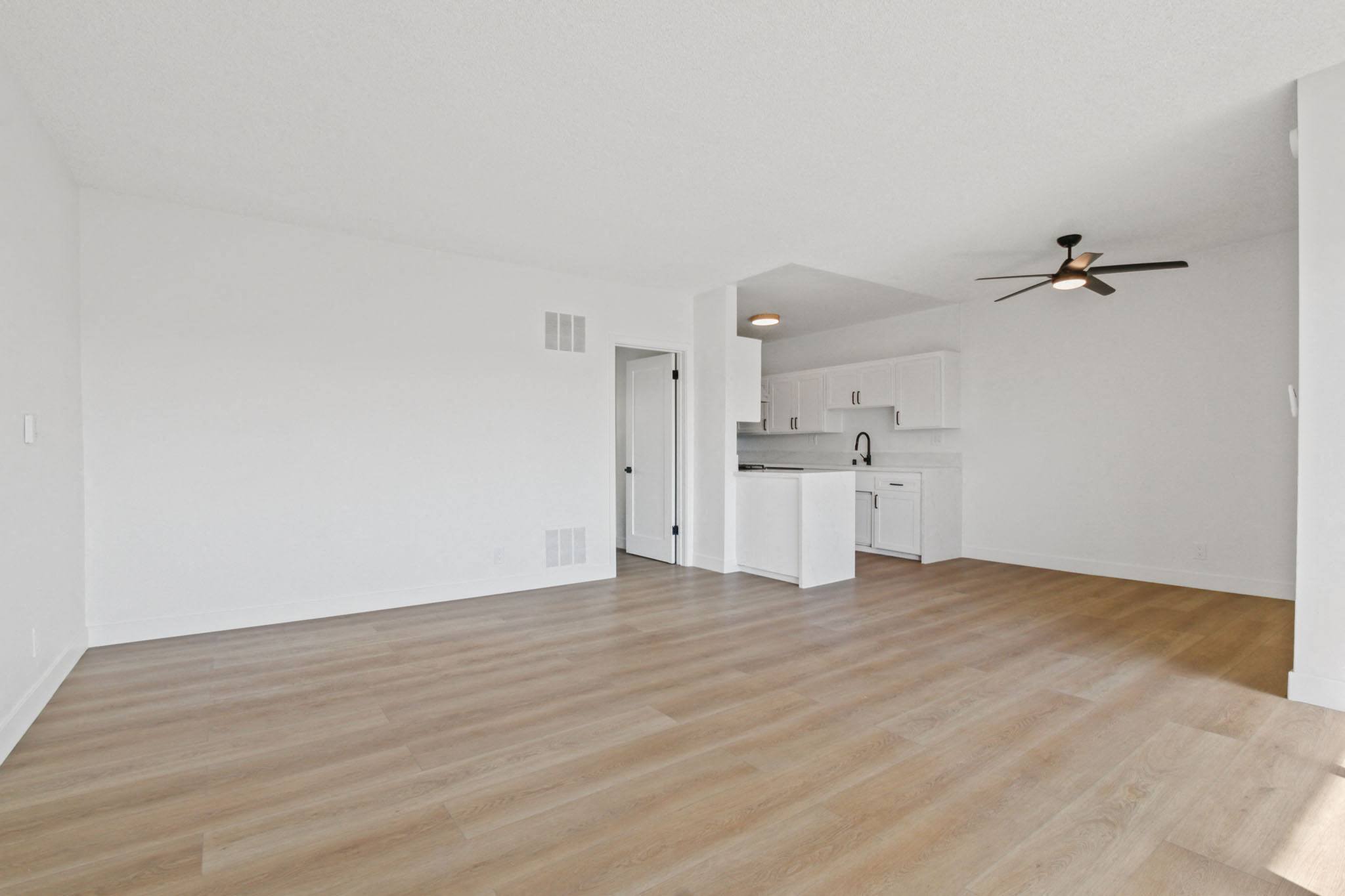 401 Washington photo 3