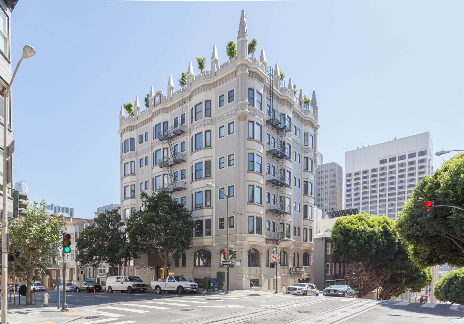 795 PINE Apartments