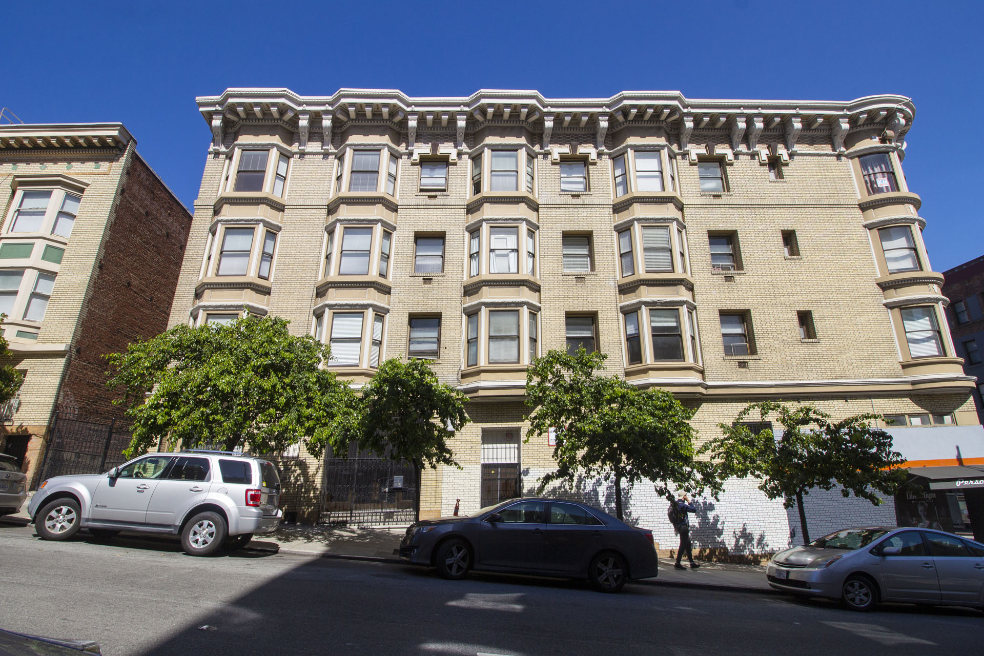 920 Leavenworth