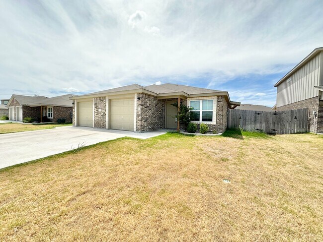 1837 Clovis Dr Copperas Cove, TX 76522 photo 2