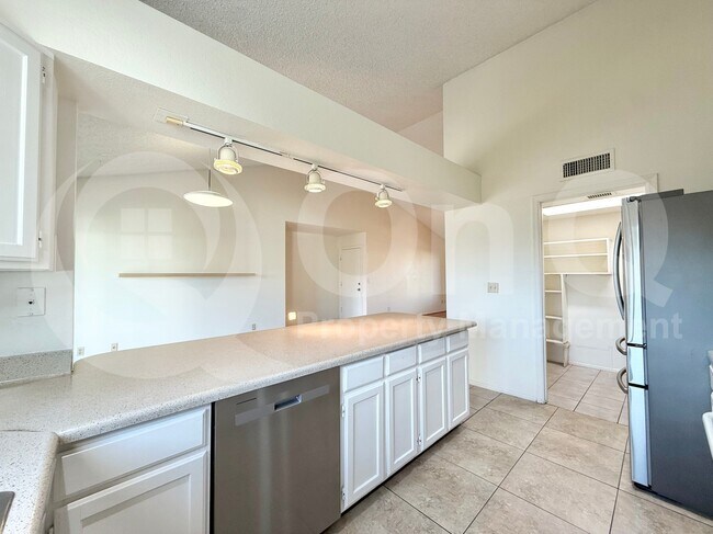 1549 East Drake Drive, Tempe, AZ 85283 photo 5