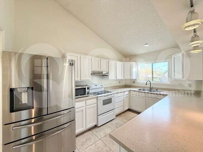 1549 East Drake Drive, Tempe, AZ 85283 photo 4