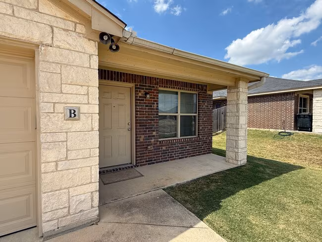 4610 Cambridge Dr Killeen, TX 76549 photo 2