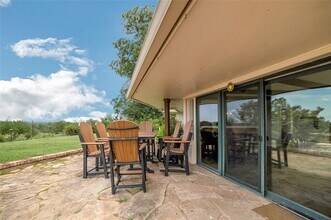 520 Double Eagle Rnch Dr Cedar Creek, TX 78612 photo 5