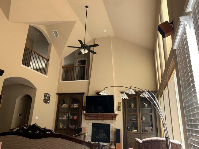6425 Academy Lane, Plano, TX 75074 photo 2