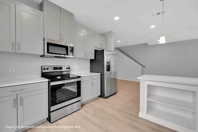2404 Eaton St Fort Worth, TX 76108 photo 2