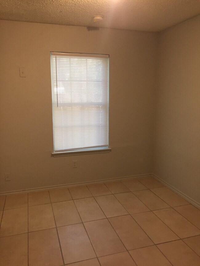 5732 Whittlesey Road, Fort Worth, TX 76119 photo 5