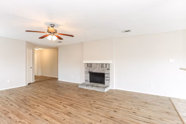 5717 Glenshee Dr - SFHT photo 3