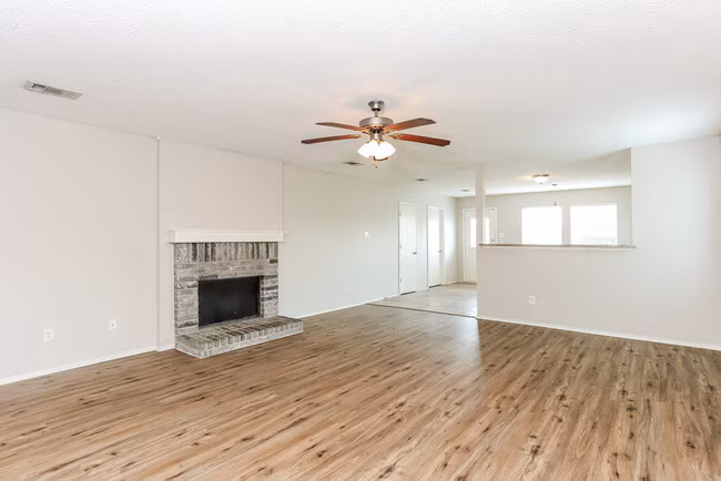 5717 Glenshee Dr - SFHT photo 5