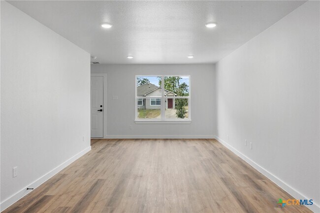 820 S 24th St Temple, TX 76501 photo 5