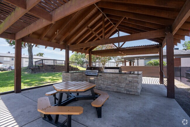 Campbell Grove Apartments photo 5