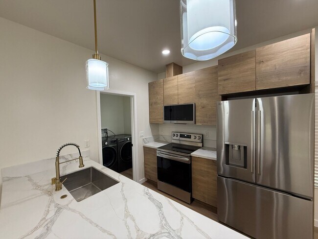 5418-5420 Baja Dr San Diego, CA 92115 photo 3