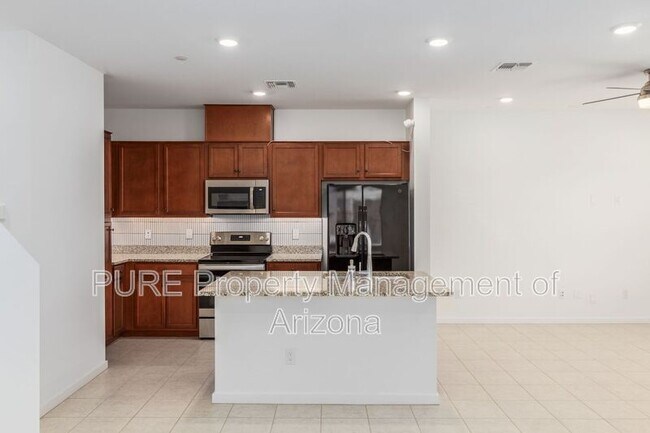 4548 S Renaissance Dr Gilbert, AZ 85297 photo 3
