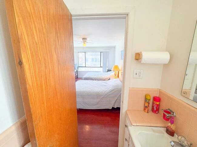 639 Broadway San Francisco, CA 94133 photo 5