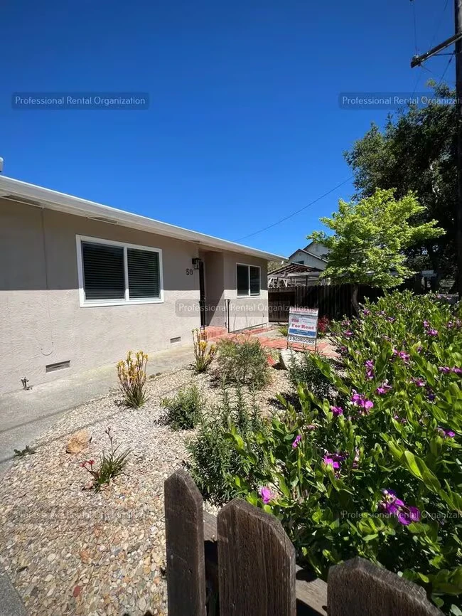 50 Julian Ave Napa, CA 94559 photo 3