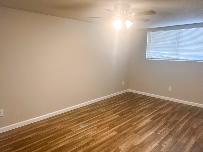 2432 West Little York Road, Houston, TX 77091 photo 4