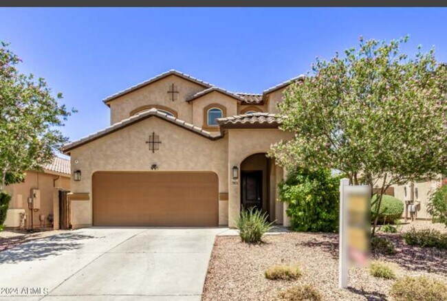 4 BEDROOM IN VISTANCIA