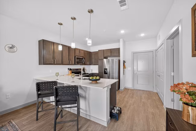Eckhert Crossing Apartments photo 2