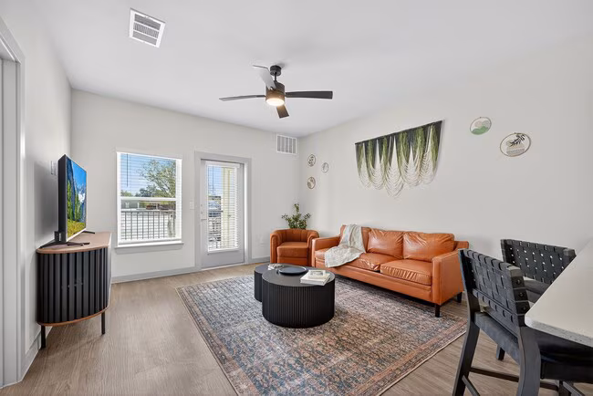 Eckhert Crossing Apartments photo 5
