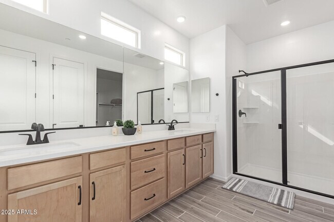21283 W Edgemont Ave Buckeye, AZ 85396 photo 3