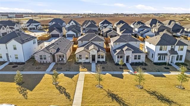 108 North Sky Drive, Celina, TX 75009 photo 3