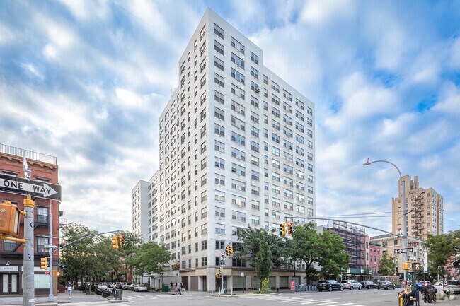 London Towne House photo 2
