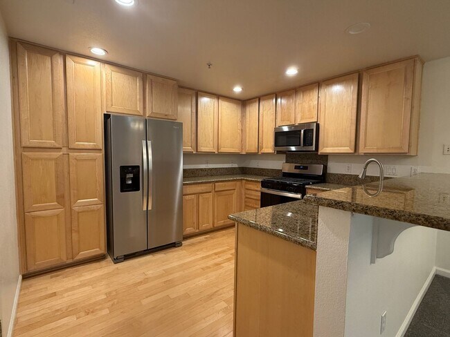 99 Bassett Street, San Jose, CA 95110 photo 3