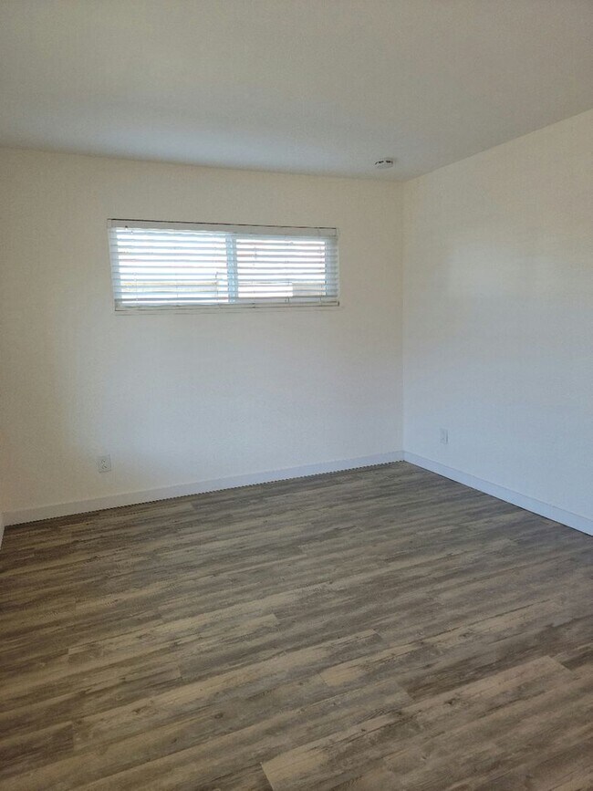 6091 Horton Dr La Mesa, CA 91942 photo 5