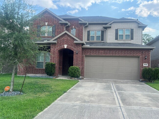 14112 Harmony Ridge Trail, Pearland, TX 77584 photo 3