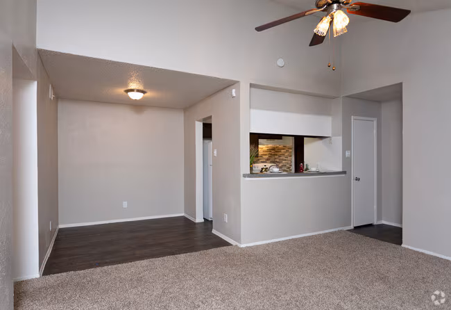Summer Hill Apartments photo 4