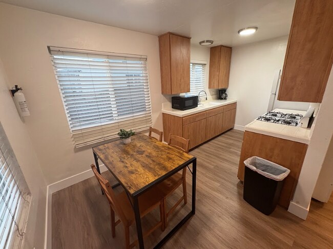 1631 B Ave National City, CA 91950 photo 2