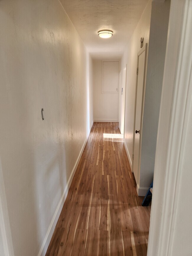 2014 Virginia St photo 3