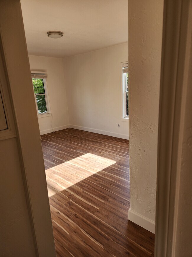 2014 Virginia St photo 2