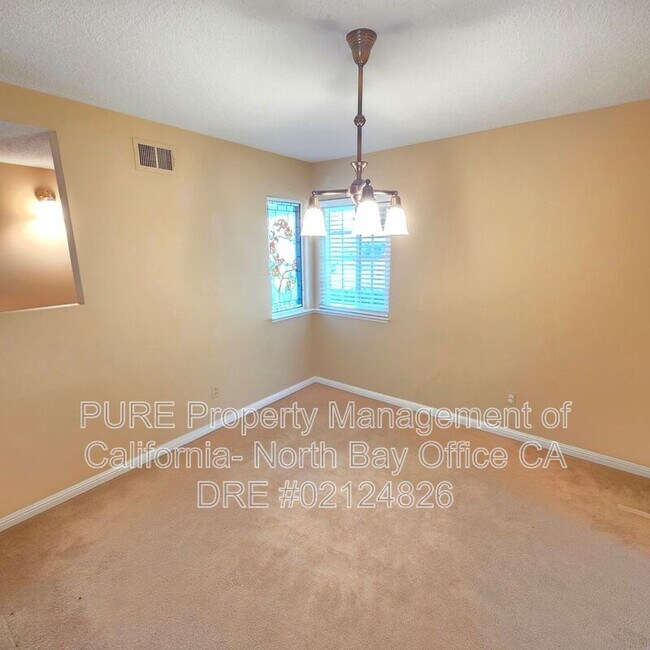 1278 Pacific Ave Petaluma, CA 94954 photo 5