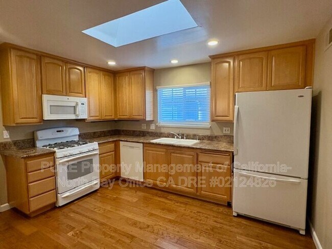 1278 Pacific Ave Petaluma, CA 94954 photo 3