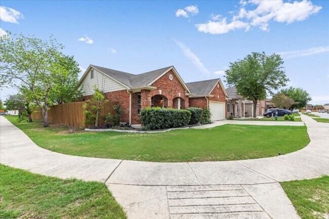 232 Springtree Trail Cibolo, TX 78108 photo 2
