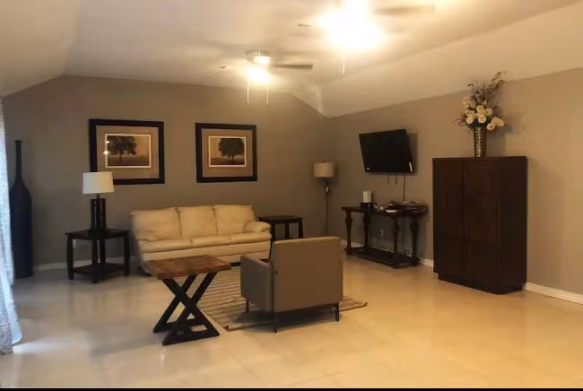 711 North Hyannis Port Street, Crosby, TX 77532 photo 5