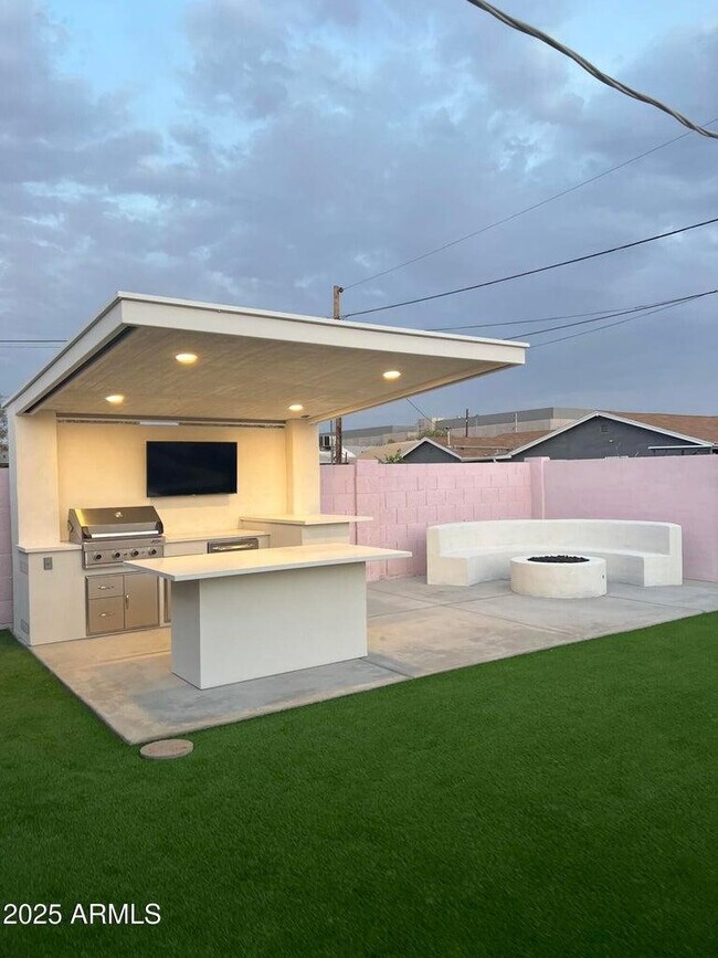 4711 E Fillmore St Phoenix, AZ 85008 photo 5