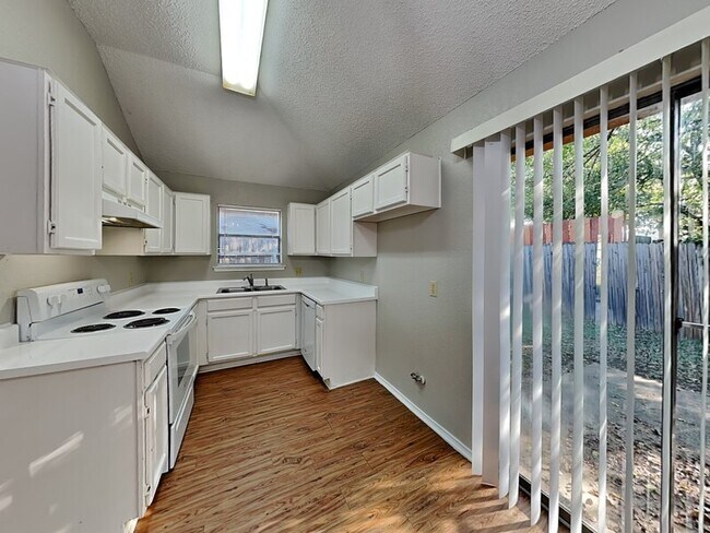 8513 Gatlinburg Dr Fort Worth, TX 76123 photo 4