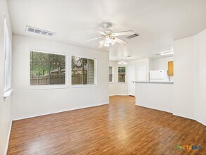 825 Sagewood Trail San Marcos, TX 78666 photo 5