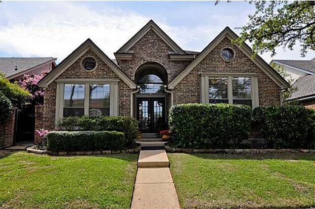 304 Cimarron Trail Irving, TX 75063 photo 5