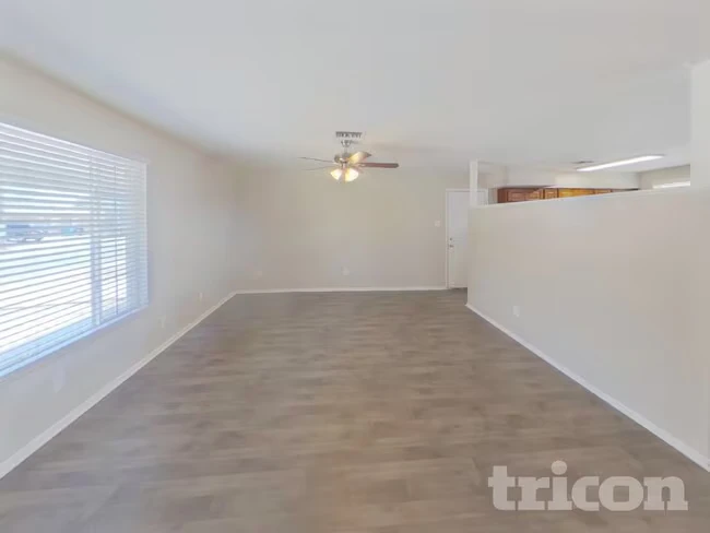 5802 W Coolidge St Phoenix, AZ 85031 photo 4