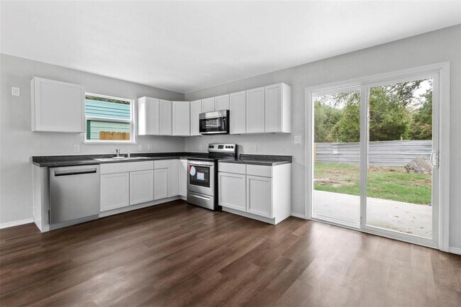 7570 Double Bridge Rd Mabank, TX 75156 photo 3