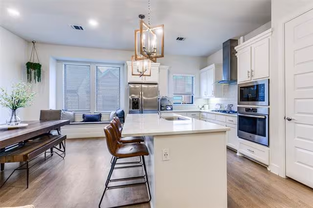 8209 Laflin Ln Dallas, TX 75231 photo 5