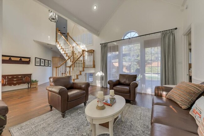 904 Tiffany Ln Mesquite, TX 75149 photo 3
