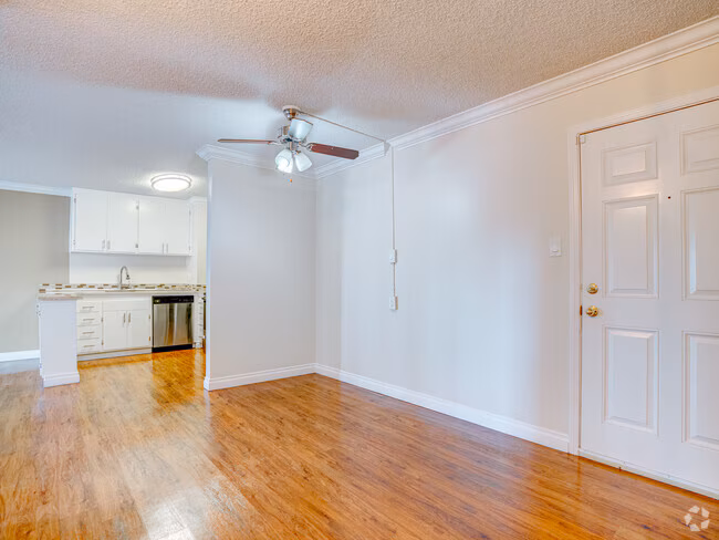 Warburton Village Apartment photo 5