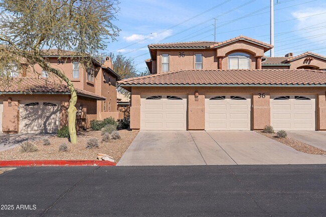 11500 E Cochise Dr Scottsdale, AZ 85259 photo 2