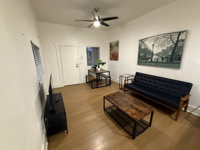 304 E 4th St National City, CA 91950 photo 4
